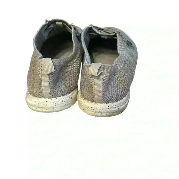 Hey Dude WALLY light grey Round Toe Slip On Casual Comfort Shoes Men 11 - Picture 5 of 9